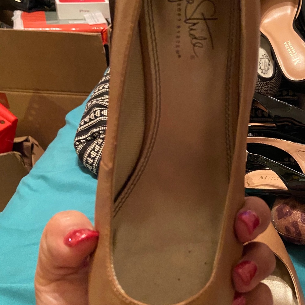 Pumps - Picture 2 of 2